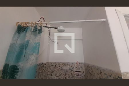 Banheiro de apartamento para alugar com 1 quarto, 52m² em Guilhermina, Praia Grande