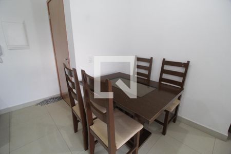 Sala de apartamento para alugar com 2 quartos, 60m² em Aclimação, Uberlândia