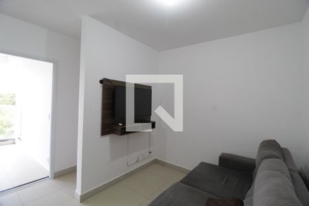 Sala de apartamento para alugar com 2 quartos, 60m² em Aclimação, Uberlândia