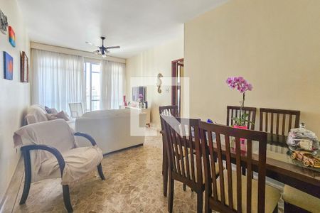 Sala de apartamento para alugar com 3 quartos, 90m² em Barra Funda, Guarujá