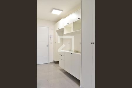 Cozinha de apartamento para alugar com 1 quarto, 33m² em Vila Izabel, Curitiba