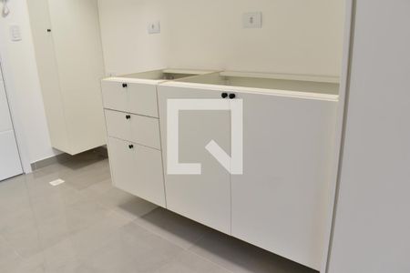 Cozinha de apartamento para alugar com 1 quarto, 33m² em Vila Izabel, Curitiba