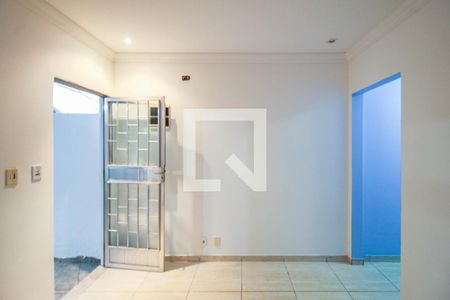 Sala de casa para alugar com 2 quartos, 100m² em Tiradentes, Nova Iguaçu