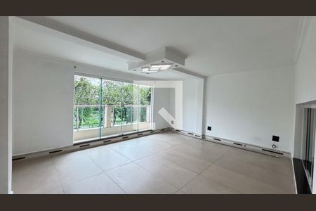 Sala de casa para alugar com 3 quartos, 272m² em Jardim Monte Libano, Santo André