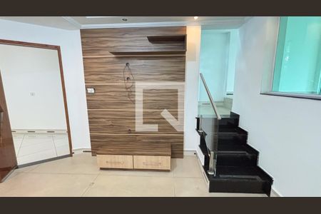 Sala de Tv de casa para alugar com 3 quartos, 272m² em Jardim Monte Libano, Santo André