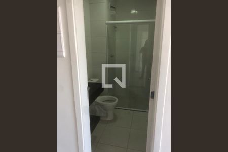 Banheiro de apartamento para alugar com 2 quartos, 50m² em Vila Zita, Ferraz de Vasconcelos