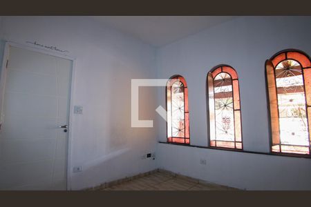 Sala de casa à venda com 3 quartos, 160m² em Vila Olinda, São Paulo