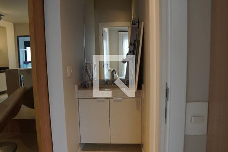 Banheiro de apartamento para alugar com 1 quarto, 48m² em Cerqueira César, São Paulo