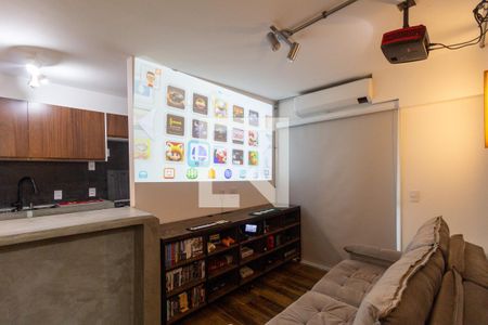 Sala de apartamento à venda com 2 quartos, 68m² em Vila Ipojuca, São Paulo