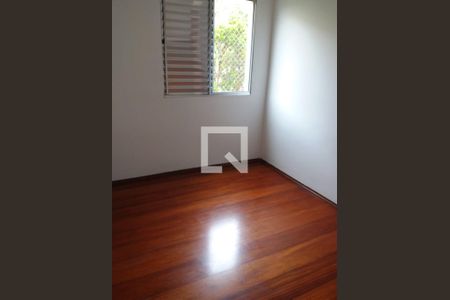 Quarto de apartamento para alugar com 2 quartos, 62m² em Lajeado, Cotia