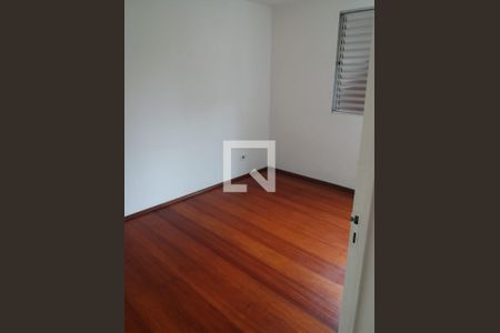 Quarto de apartamento para alugar com 2 quartos, 62m² em Lajeado, Cotia