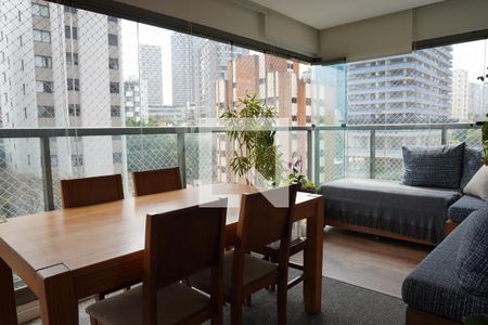 Sala de apartamento à venda com 2 quartos, 78m² em Pinheiros, São Paulo