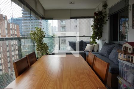 Sala de apartamento à venda com 2 quartos, 78m² em Pinheiros, São Paulo