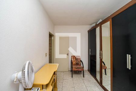 Quarto de apartamento para alugar com 1 quarto, 40m² em Jardim Itu, Porto Alegre