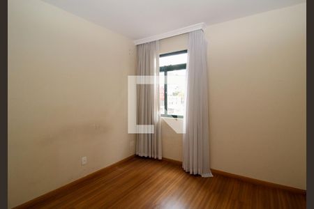 Quarto 1 de apartamento à venda com 2 quartos, 75m² em Santo Antônio, Belo Horizonte