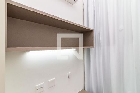 Sala / Quarto de kitnet/studio para alugar com 1 quarto, 27m² em Perdizes, São Paulo