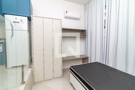 Sala / Quarto de kitnet/studio para alugar com 1 quarto, 27m² em Perdizes, São Paulo