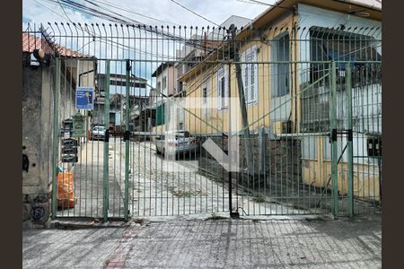 Fachada/Placa de casa de condomínio para alugar com 2 quartos, 60m² em Todos Os Santos, Rio de Janeiro