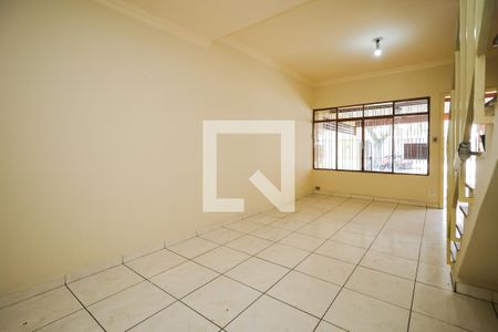 Sala de casa para alugar com 2 quartos, 150m² em Jardim Vergueiro, São Paulo