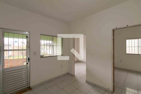 Sala de casa à venda com 3 quartos, 360m² em Jardim Guanabara, Belo Horizonte