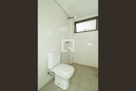 Banheiro de kitnet/studio à venda com 0 quarto, 46m² em Santana, Porto Alegre