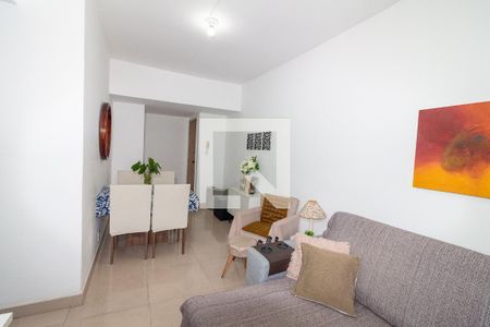 Sala de apartamento para alugar com 2 quartos, 60m² em Campinho, Rio de Janeiro