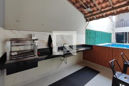 Casa à venda com 250m², 3 quartos e 4 vagas Casa à venda com 250m², 3 quartos e 4 vagasÁrea gourmet