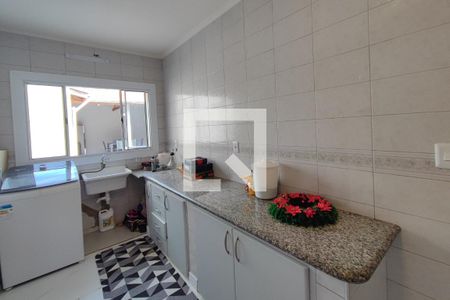 Casa à venda com 250m², 3 quartos e 4 vagas Casa à venda com 250m², 3 quartos e 4 vagasÁrea de Serviço