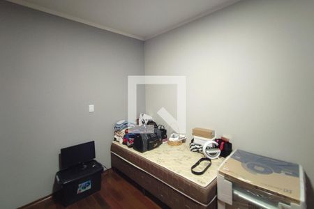 Casa à venda com 250m², 3 quartos e 4 vagas Casa à venda com 250m², 3 quartos e 4 vagasQuarto 2