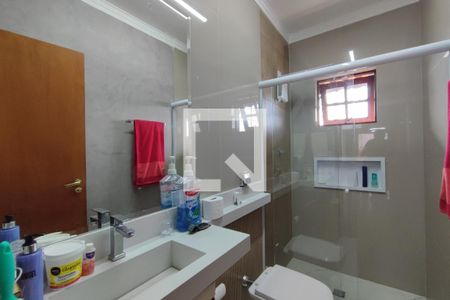 Casa à venda com 250m², 3 quartos e 4 vagas Casa à venda com 250m², 3 quartos e 4 vagasBanheiro Social