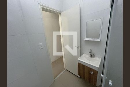 Banheiro de kitnet/studio para alugar com 1 quarto, 22m² em Méier, Rio de Janeiro