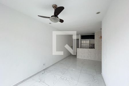 Sala de casa para alugar com 2 quartos, 65m² em Graças, Duque de Caxias