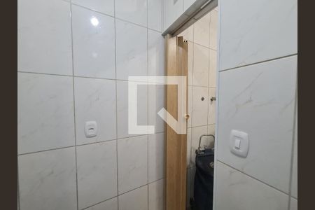 Casa à venda com 119m², 3 quartos e 1 vaga Casa à venda com 119m², 3 quartos e 1 vagaBanheiro área de serviço
