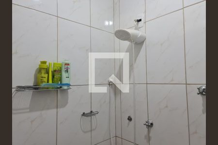 Casa à venda com 119m², 3 quartos e 1 vaga Casa à venda com 119m², 3 quartos e 1 vagaBanheiro área de serviço