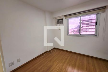 Quarto 1 de apartamento à venda com 2 quartos, 70m² em Botafogo, Rio de Janeiro