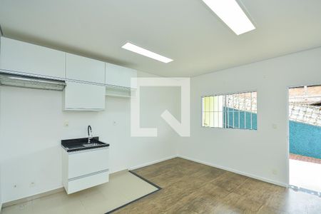 Sala/Cozinha de casa para alugar com 1 quarto, 32m² em Jardim Satelite, São Paulo