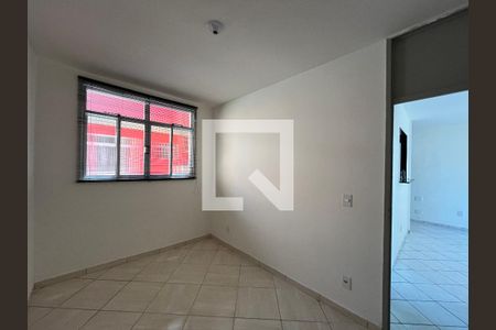 Quarto 2 de apartamento para alugar com 2 quartos, 46m² em Taquara, Rio de Janeiro