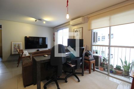 Sala de apartamento à venda com 2 quartos, 66m² em Vila Olímpia, São Paulo