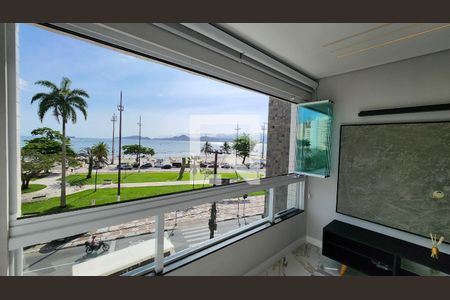 Detalhe Sala de apartamento para alugar com 2 quartos, 90m² em Ponta da Praia, Santos