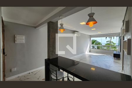 Sala de apartamento para alugar com 2 quartos, 90m² em Ponta da Praia, Santos