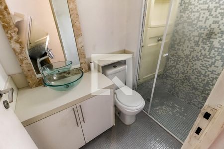 Banheiro de apartamento para alugar com 2 quartos, 50m² em Fazenda Morumbi, São Paulo