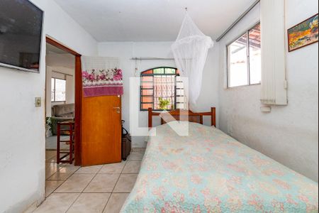 Quarto 1 de casa para alugar com 4 quartos, 220m² em Santo André, Belo Horizonte