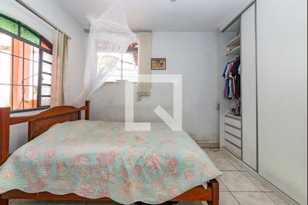 Quarto 1 de casa para alugar com 4 quartos, 220m² em Santo André, Belo Horizonte