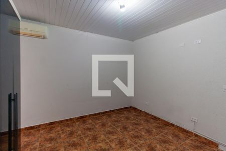 Quarto 1 de casa para alugar com 2 quartos, 50m² em Vila Alpina, São Paulo