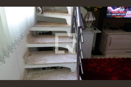 escada  de casa de condomínio à venda com 2 quartos, 54m² em Jardim Sao Nicolau, São Paulo