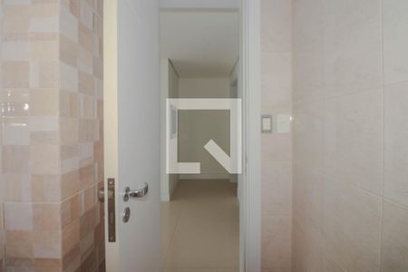 Lavabo de apartamento à venda com 3 quartos, 145m² em Jardim Lindóia, Porto Alegre