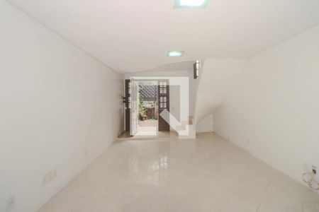 Sala de casa à venda com 2 quartos, 110m² em Morro Santana, Porto Alegre