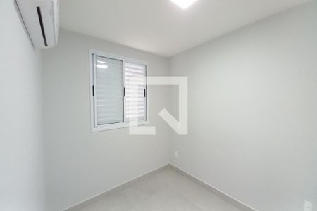 Quarto 2  de apartamento para alugar com 2 quartos, 46m² em Jardim São Vicente, Campinas