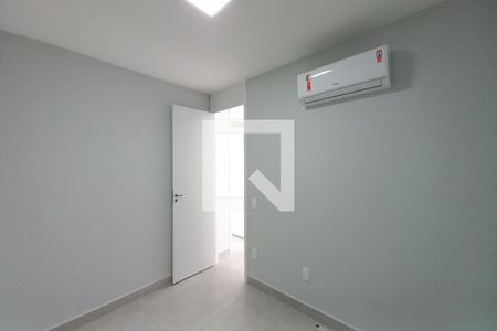 Quarto 2  de apartamento para alugar com 2 quartos, 46m² em Jardim São Vicente, Campinas