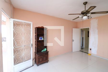 Sala de casa à venda com 2 quartos, 120m² em Tauá, Rio de Janeiro